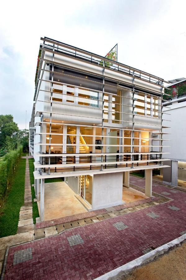 Ecoloft Jababeka Golf Apartment ชีการัง ภายนอก รูปภาพ